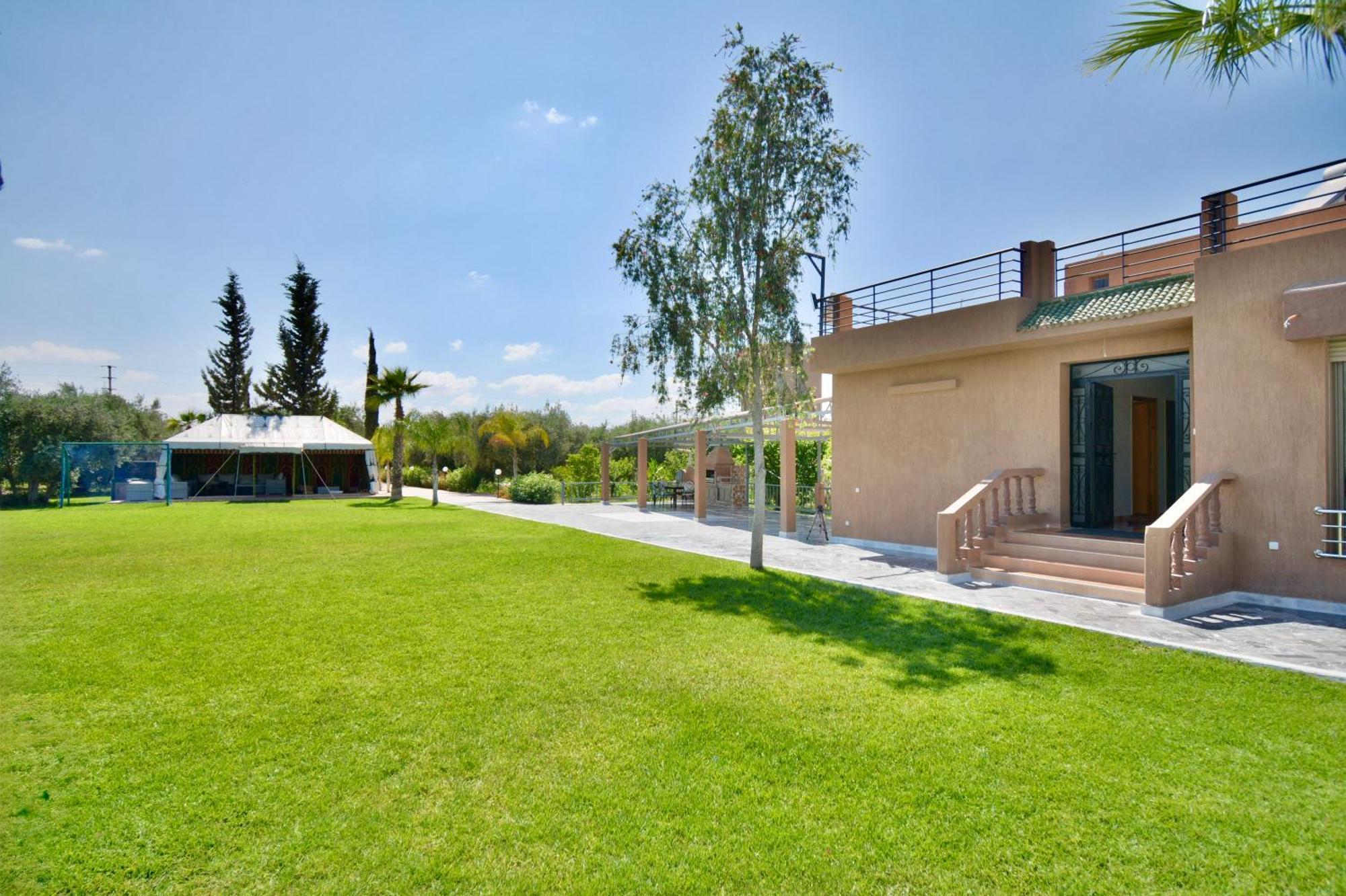 Ferme De Vacances Avec Une Grande Villa A Marrakech مراكش المظهر الخارجي الصورة